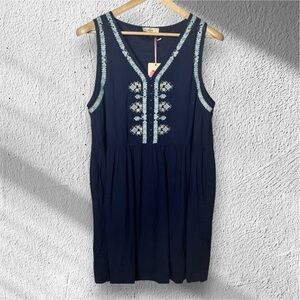 NWT ENTRO Bohemian Embroidered Navy Blue Babydoll Dress